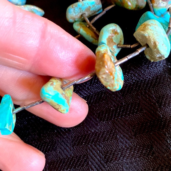 Vintage 1940’s Navajo Kingman Mined Turquoise & “Liquid Silver” Beaded Necklace - Picture 16 of 17